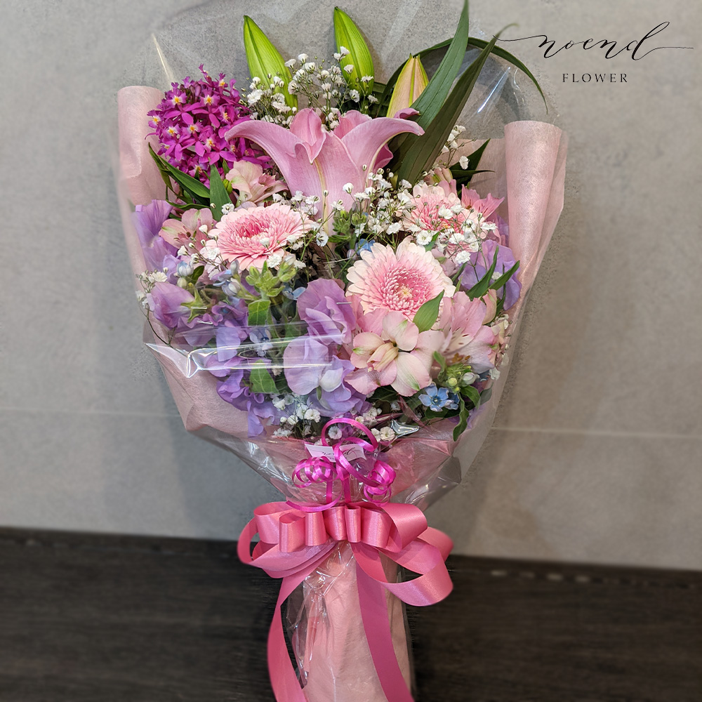 ユリ入り 季節のおまかせ ワンサイド花束 Noend Flower ユリ入り 季節のおまかせ ワンサイド花束 Noend Flower