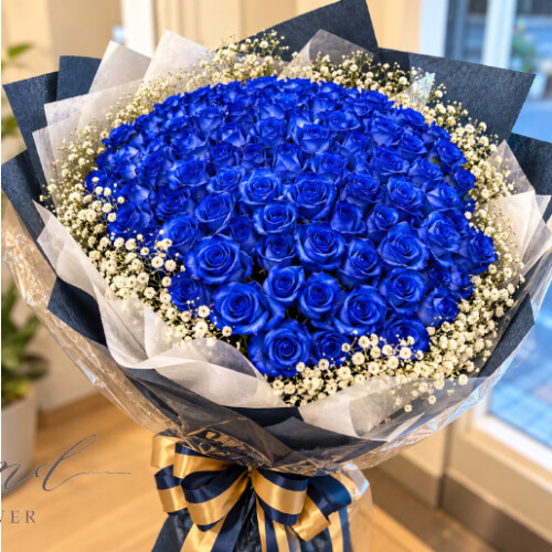 尼崎花屋 青バラ108本とかすみ草の花束｜プロポーズに贈る108本の薔薇
